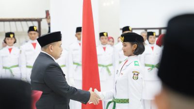 Kukuhkan Paskibraka 2025, Wali Kota Munafri Tekankan Semangat dan Mental Tangguh