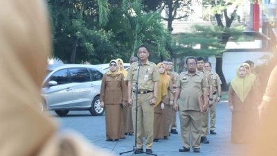 Pimpin Upacara Bendera, Kabag Umum DPRD Makassar Tekankan Kedisiplinan Pegawai dalam Jalankan Tugas