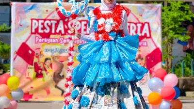HUT RI ke-80, SMPN 8 Makassar Gelar Porseni dan Lomba Fashion Show Daur Ulang