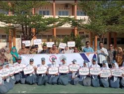 IKA SMAPAT Salurkan Beasiswa ke 26 Siswa SMAN 4 Makassar
