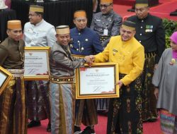 Pemkot Makassar Raih Tiga Penghargaan di Hari Jadi Sulsel ke-356