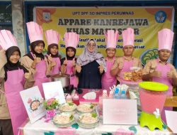 Siswa Kelas VI SDI Perumnas Kenali Kearifan Lokal Lewat Praktik Buat Kue Tradisional Makassar