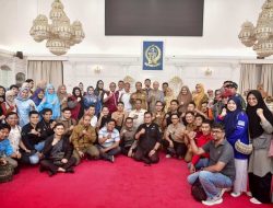 Gubernur Sulsel Lepas 100 Nakes dan Tambahan Rp1 Miliar untuk Bencana di Aceh Tamiang