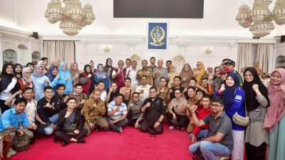Gubernur Sulsel Lepas 100 Nakes dan Tambahan Rp1 Miliar untuk Bencana di Aceh Tamiang