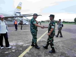 Transit di Maros, Pangdam XIV/Hasanuddin Sambut Hangat Kedatangan KASAD Maruli Simanjuntak