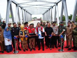 Resmikan Jembatan Sungai Malake, Gubernur Sulsel: Akses Warga Sidrap – Wajo Kini Lebih Cepat dan Aman