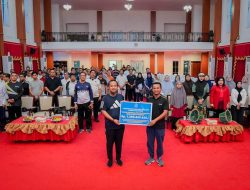 Pemkab Bone Serahkan Donasi Kemanusiaan Rp1,2 Miliar Lebih, Gubernur Sulsel: Segera Kami Tindaklanjuti