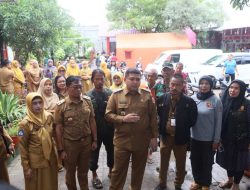 Cek Langsung Pengungsian Banjir, Munafri Jamin Bantuan dan Layanan Kesehatan Berjalan Optimal