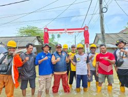 BPBD Sulsel Serahkan Bantuan Logistik ke Pengungsi Banjir Kelurahan Katimbang