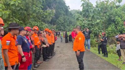 ATR 42-500 Hilang Kontak, Gubernur Sulsel: Kita Kerahkan Tim Gabungan untuk Pencarian