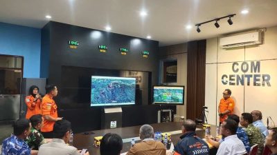 Gubernur Sulsel Bersama Menhub dan Basarnas Evaluasi Pencarian Korban Pesawat ATR 42-500