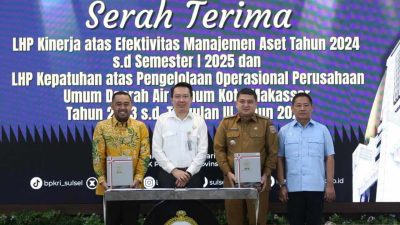 Wakil Ketua dan Sekwan DPRD Makassar, Dampingi Wali Kota Munafri Serah Terima LHP dari BPK Sulsel