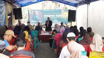 Reses di Tamamaung, Hj Umiyati Tampung Keluhan Infrasturktur Jalan hingga KIS Nonaktif