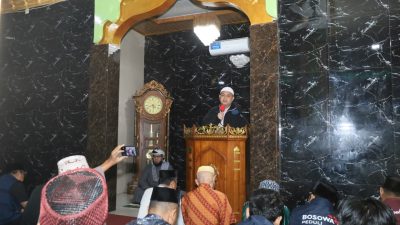 Salat Subuh di Mamajang, Wali Kota Munafri Ajak Warga Tak Lewatkan Berkah Ramadan