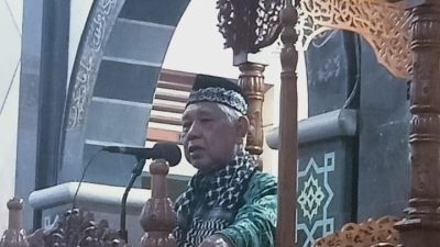 Meski Diguyur Hujan, Tarawih Perdana di Masjid Besar Nurul Hijrah Dipadati Ratusan Jemaah