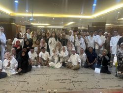 IKA Smandel Makassar Gelar Buka Puasa Bersama di Hotel D’Maleo