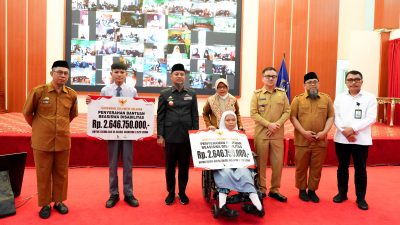 Perkuat Pendidikan Inklusif, Gubernur Sulsel Serahkan Beasiswa Rp5 Miliar untuk 3400 Siswa SLB