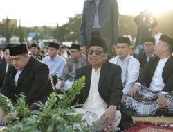 Wali Kota – Wawali Makassar Salat Id Bersama Ribuan Warga, Perkuat Kebersamaan di Hari Kemenangan