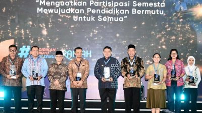 Kota Makassar Raih Penghargaan Hardiknas 2026, Wali Kota Munafri Tegaskan Semua Anak Wajib Sekolah