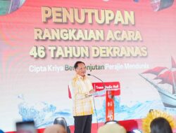 Mendagri Tito Karnavian Kenakan Wastra Sutra Gowa Saat Tutup Rangkaian Acara 46 Tahun Dekranasda